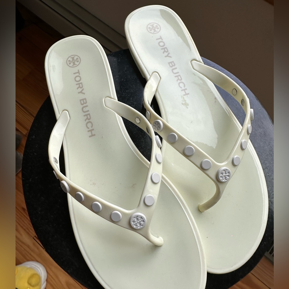 Tory Burch Studded Jelly Flat Flip Flop - Ivory - Size 10